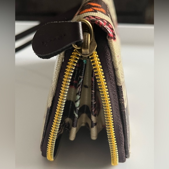 Women’s SWANKY SWANS Noel Paris Butterfly 🦋 Wallet - Picture 8 of 15